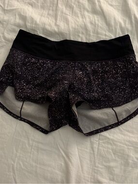 Lululemon Women’s Black Speckled Shorts
